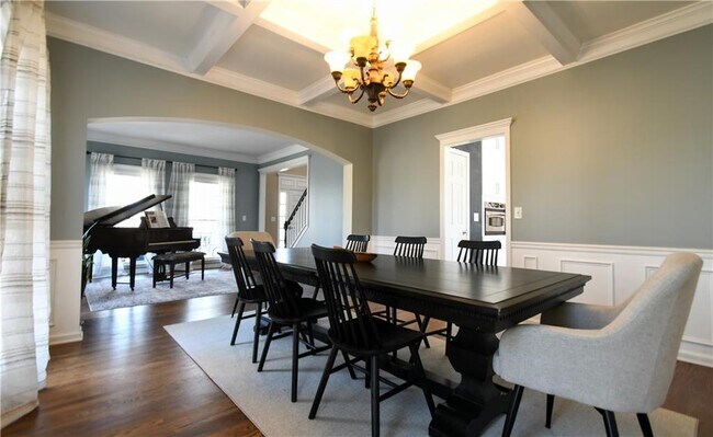Building Photo - 460 Summer Breeze Terrace