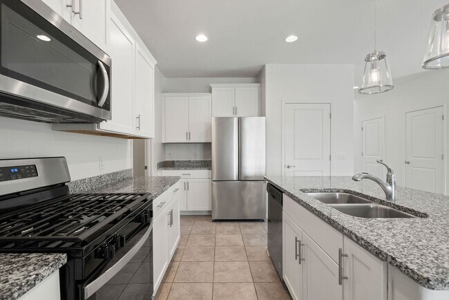 Building Photo - 11288 S Weismann Dr