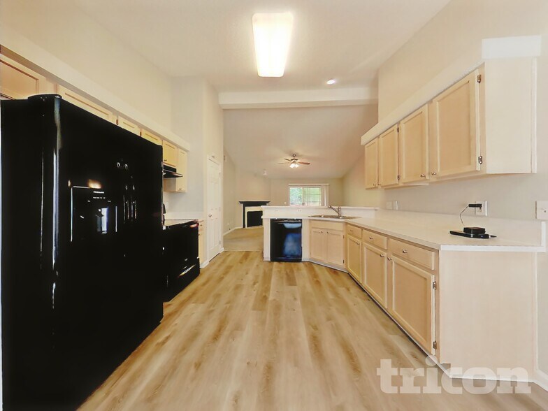 Building Photo - 11329 Hartland Rd