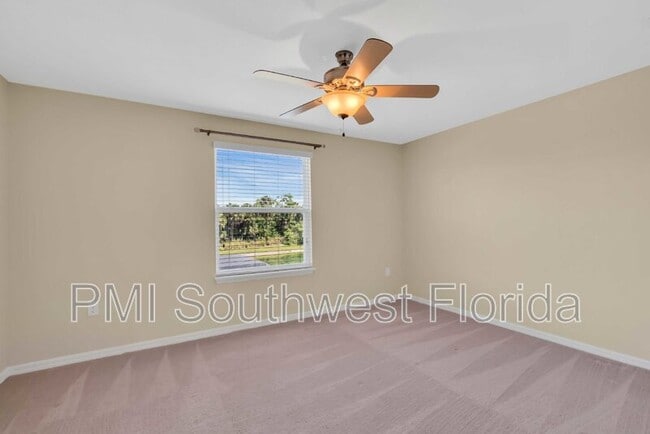 Building Photo - 2844 Esmeralda Dr