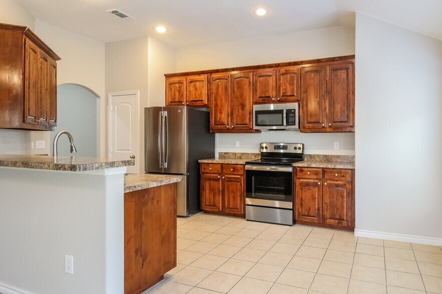 Building Photo - 824 San Felipe Trail