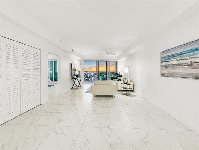 Building Photo - 125 Island Way