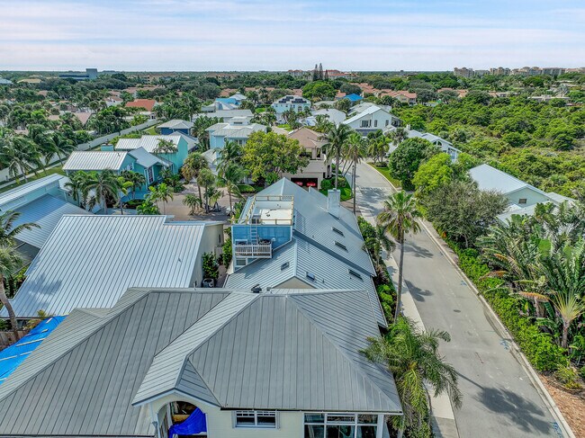 Building Photo - 600 Xanadu Pl