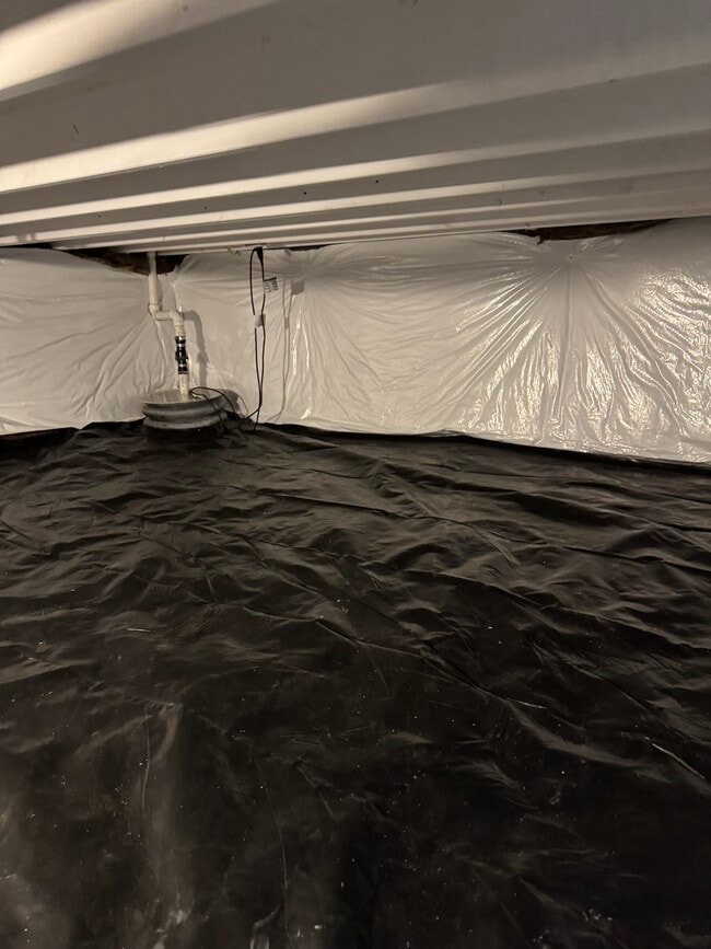 Building Photo - 10339 Vaughn Way