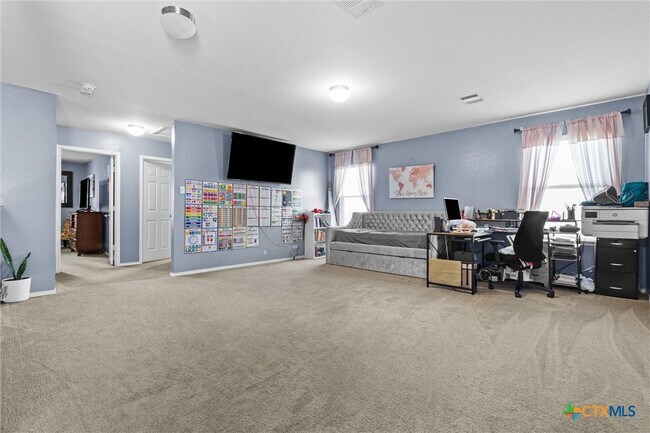 Building Photo - 202 W Gemini Ln