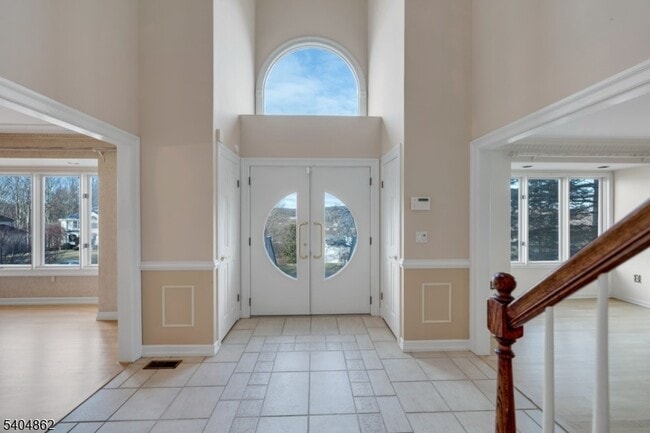 Building Photo - 19 Lea Pl