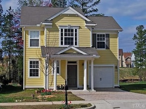 Building Photo - 138 Singer Way