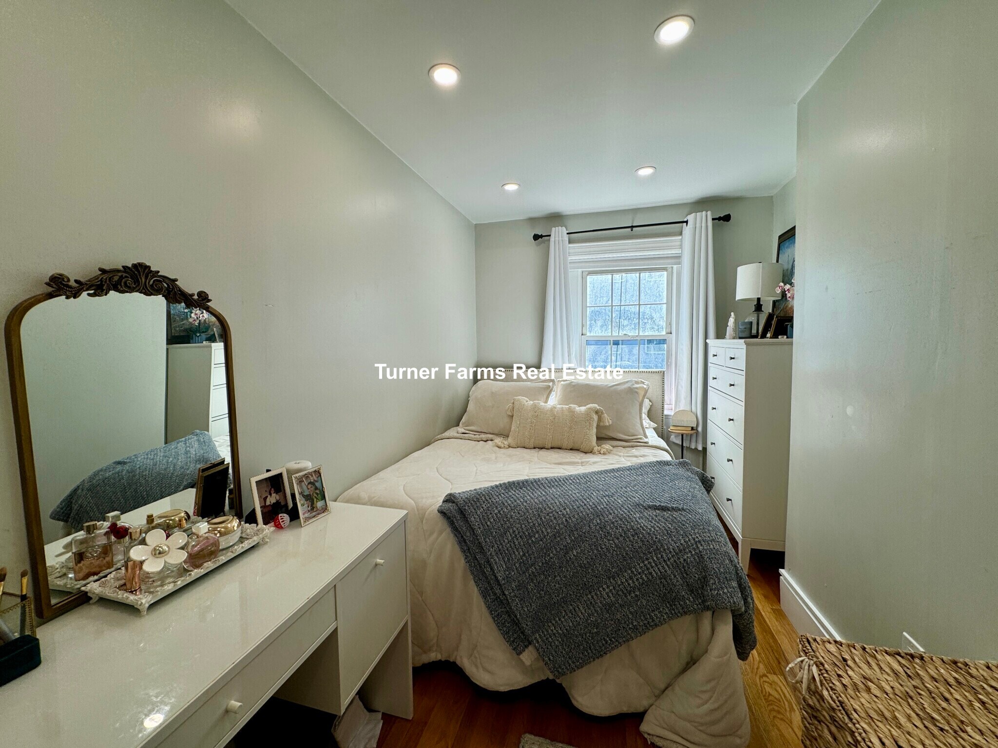 Building Photo - 91 Hudson St