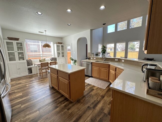 Building Photo - 3724 Pine Needle Cir