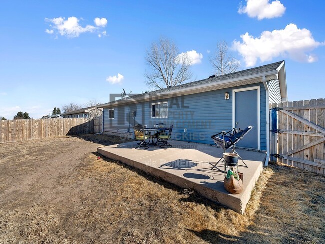 Building Photo - 1206 Ashford Dr