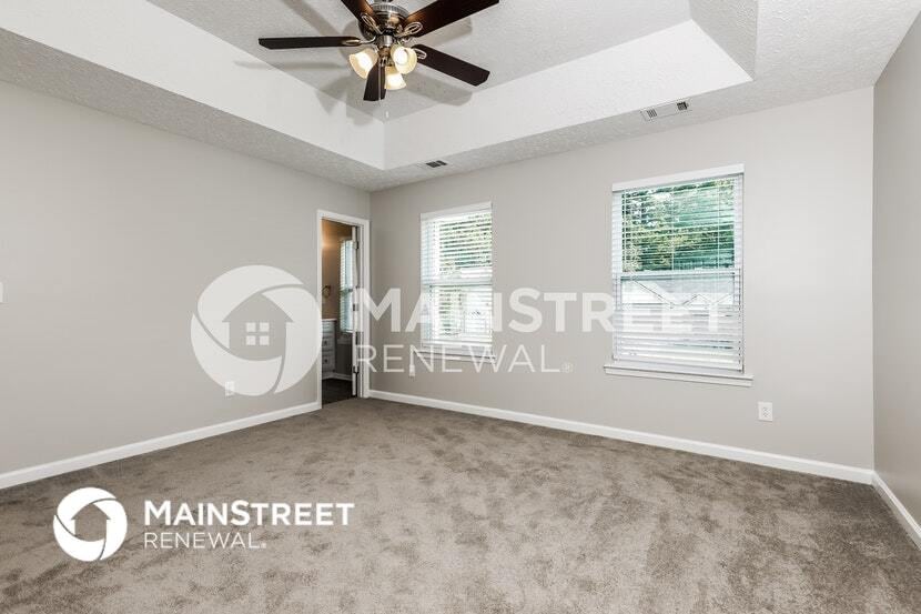 Building Photo - 7925 Woodlake Dr