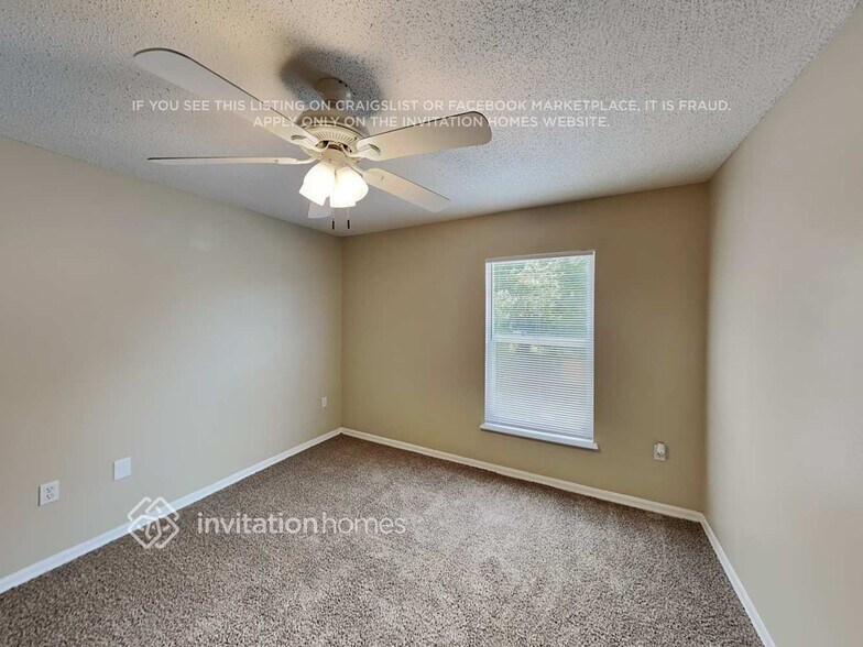 Building Photo - 13006 Waterbourne Dr