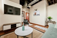 Building Photo - 521 N Jefferson Ave