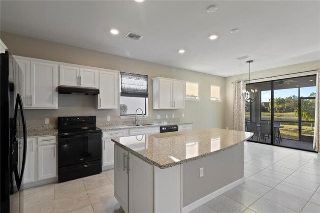 Building Photo - 1530 Hyssop Loop