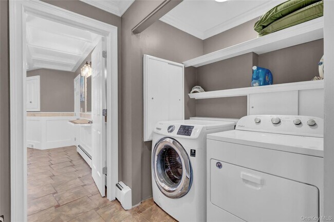 Building Photo - 45 Culross Dr