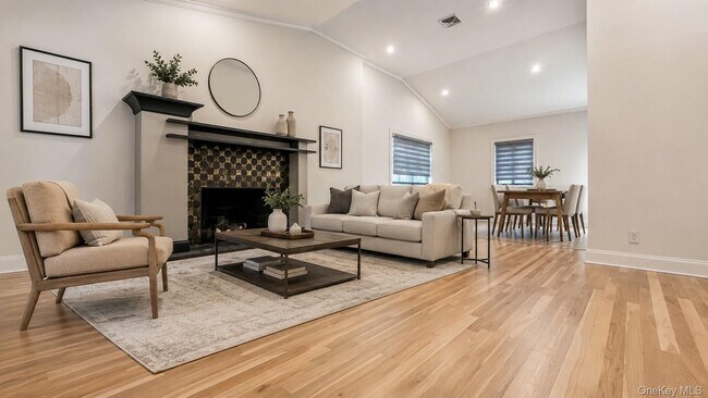 Building Photo - 16 Brookside Dr