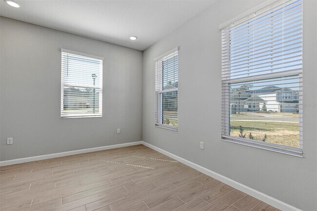 Building Photo - 691 Pothos St