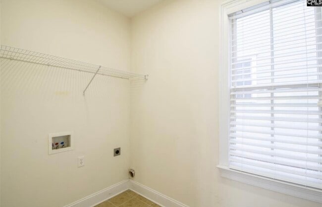 Building Photo - 332 Highland Point Dr
