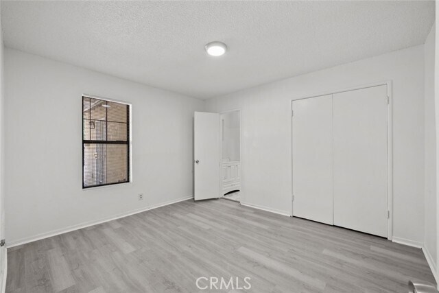 Building Photo - 329 E Ave R7