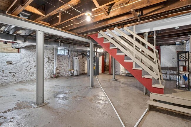 Building Photo - 5203 Windsor Pkwy
