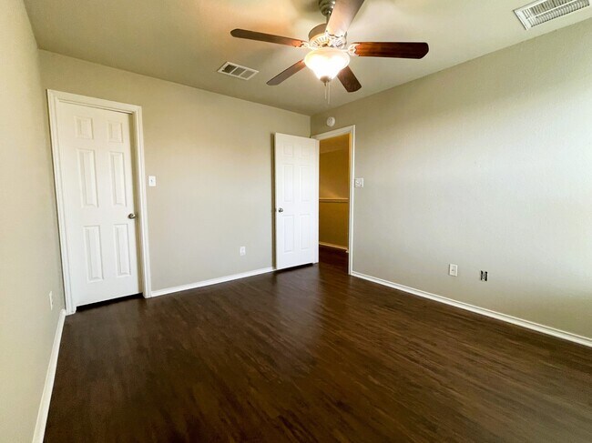 Building Photo - 11021 Boundless Valley Dr