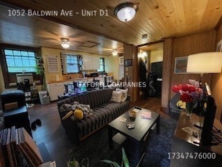 Building Photo - 1052 Baldwin Ave