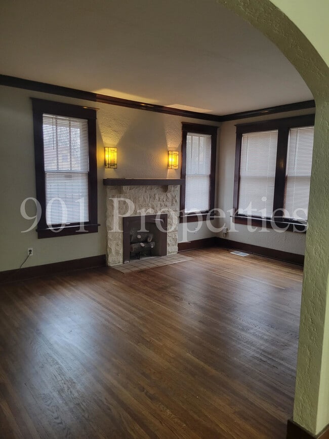 Building Photo - 980 Sheridan St