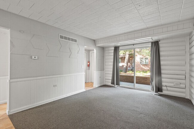 Building Photo - Great pet friendly 1 BR/1Bath  in St. Anth...