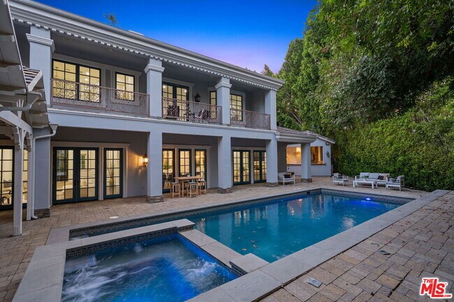 Building Photo - 4923 Amigo Ave