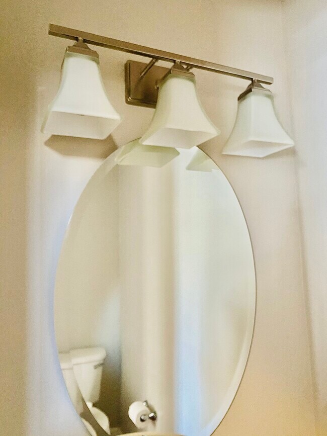 Building Photo - 513 Fagin Cir