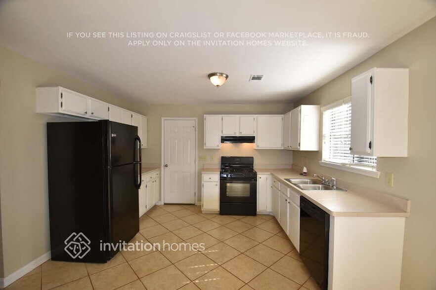 Building Photo - 4044 Cranston Ct