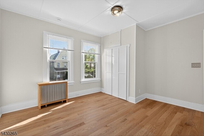 Building Photo - 19 Sylvan Pl