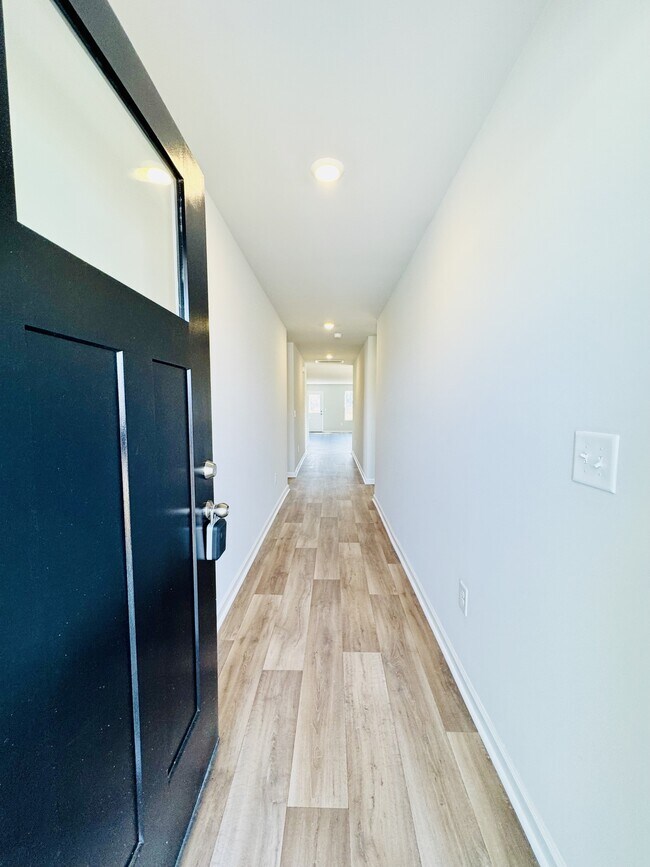 Building Photo - 158 Indigo Pl