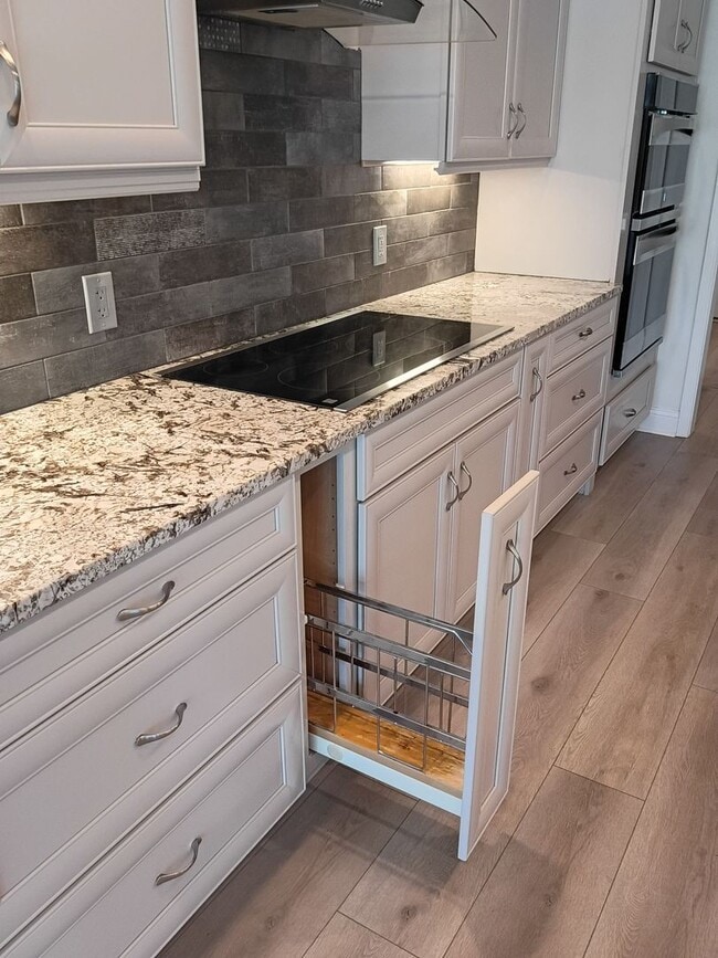 Building Photo - BRIDGEPORT