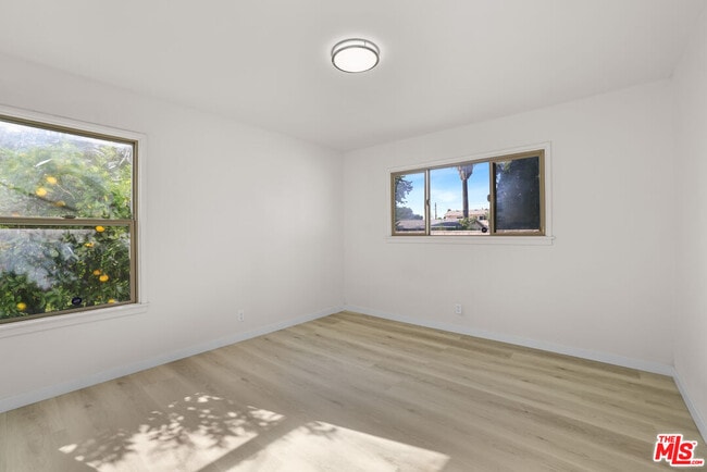 Building Photo - 20464 Elkwood St