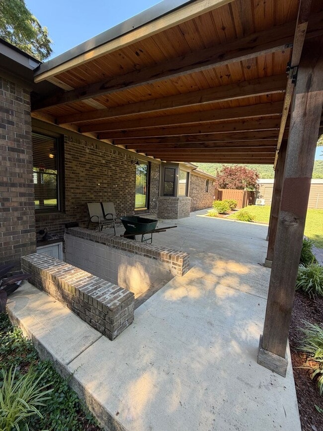 Building Photo - 125 Camp Ground Rd