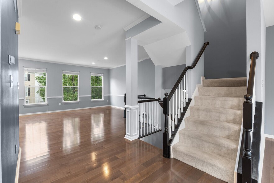 Building Photo - 21779 Goose Cross Terrace