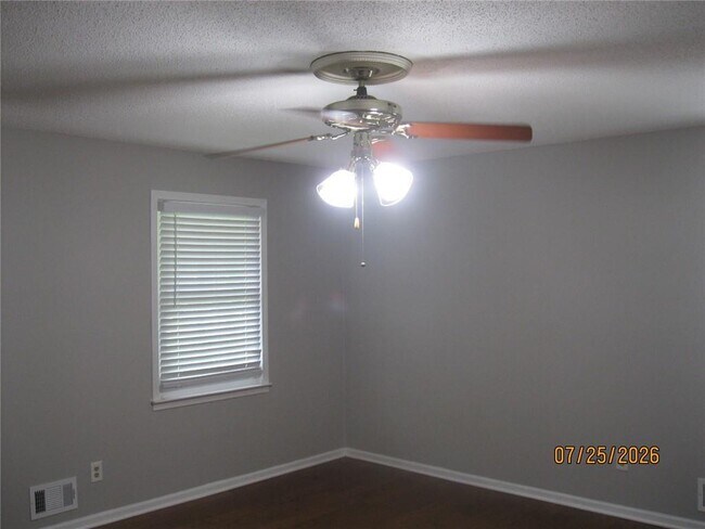 Building Photo - 5159 Stratham Dr