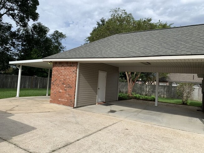 Primary Photo - Meadow Wood Park Home