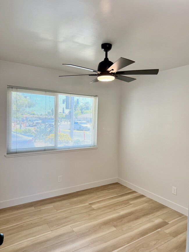 Building Photo - 3636 W Tulare Ave
