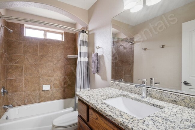 Building Photo - FURNISHED AVAILABLE NOW - SEPTEMBER 30th, 2026