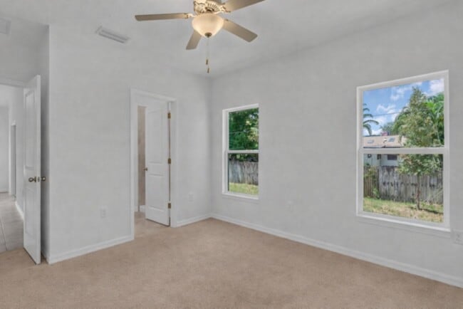 Building Photo - 2401 Jupiter Blvd SW