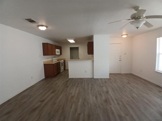 Building Photo - 13657 Biggs St