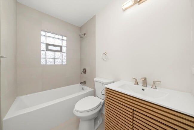 Building Photo - 7318 113th St