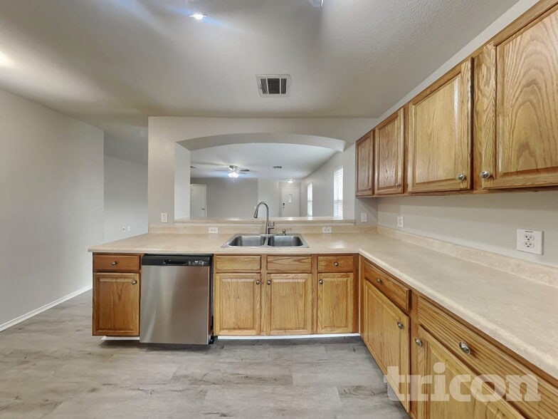 Building Photo - 12529 Sky Harbor Dr