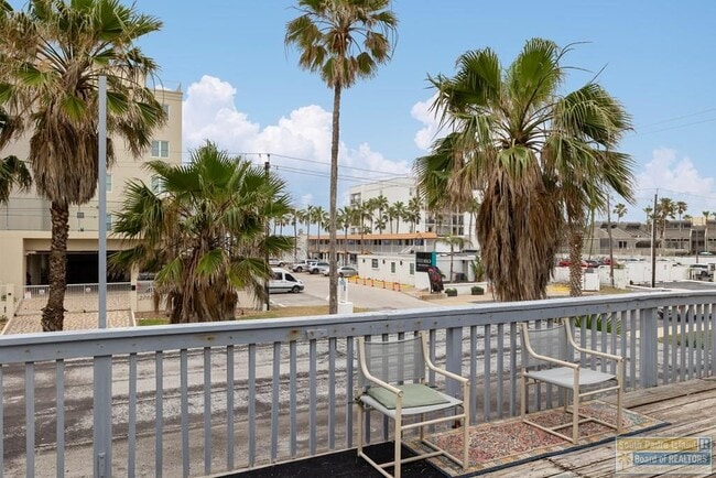 Building Photo - 2615 Gulf Blvd