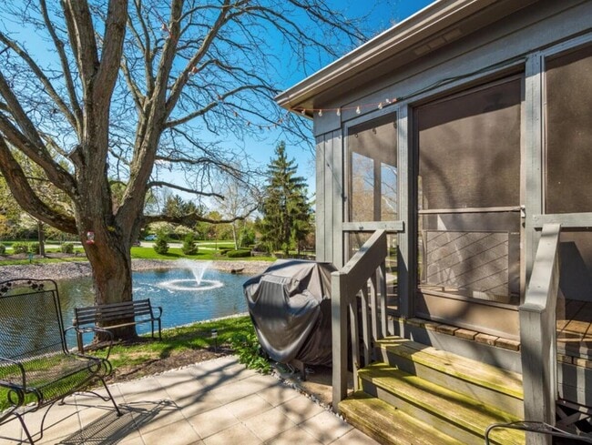 Building Photo - 6985 Muirfield Dr
