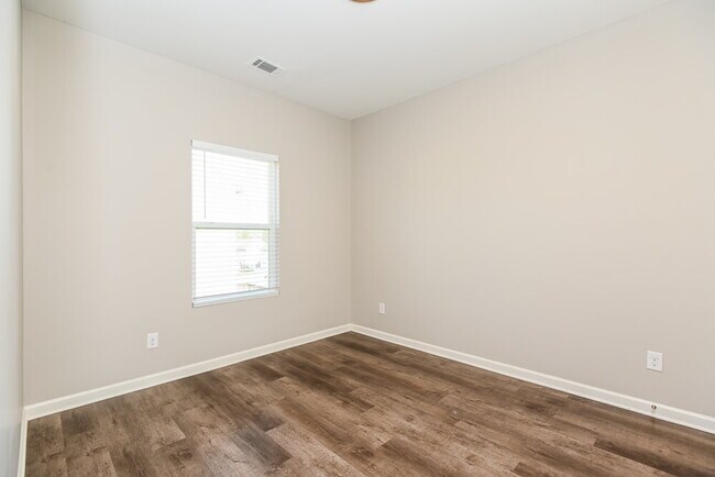 Building Photo - 34 Dalgety Crossing