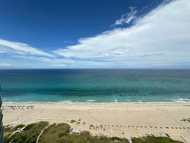 Primary Photo - 3000 N Ocean Dr