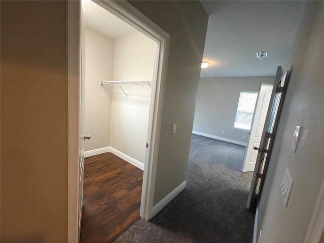 Building Photo - 8075 Schelling St